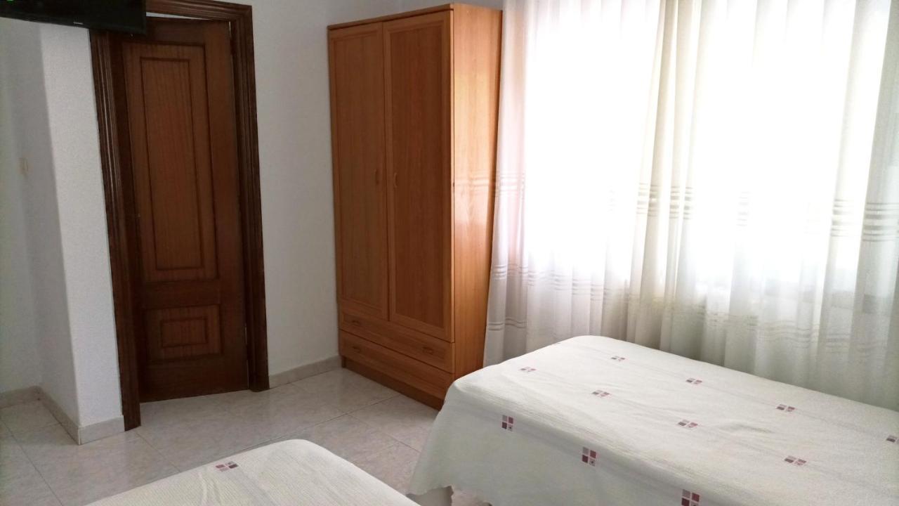 Garden Lodge Hostal Evencio Ribadavia Dış mekan fotoğraf