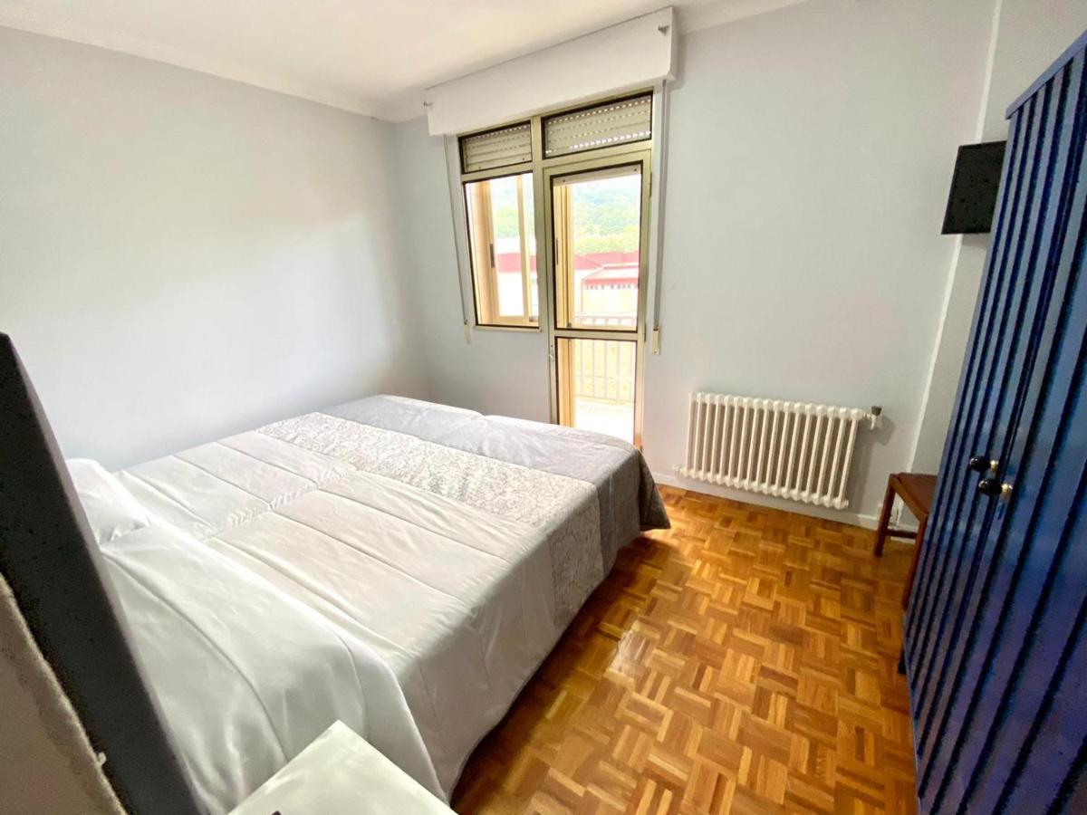 Garden Lodge Hostal Evencio Ribadavia Dış mekan fotoğraf