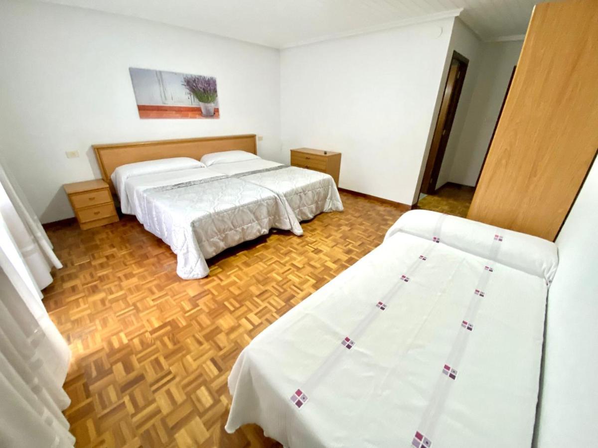 Garden Lodge Hostal Evencio Ribadavia Dış mekan fotoğraf