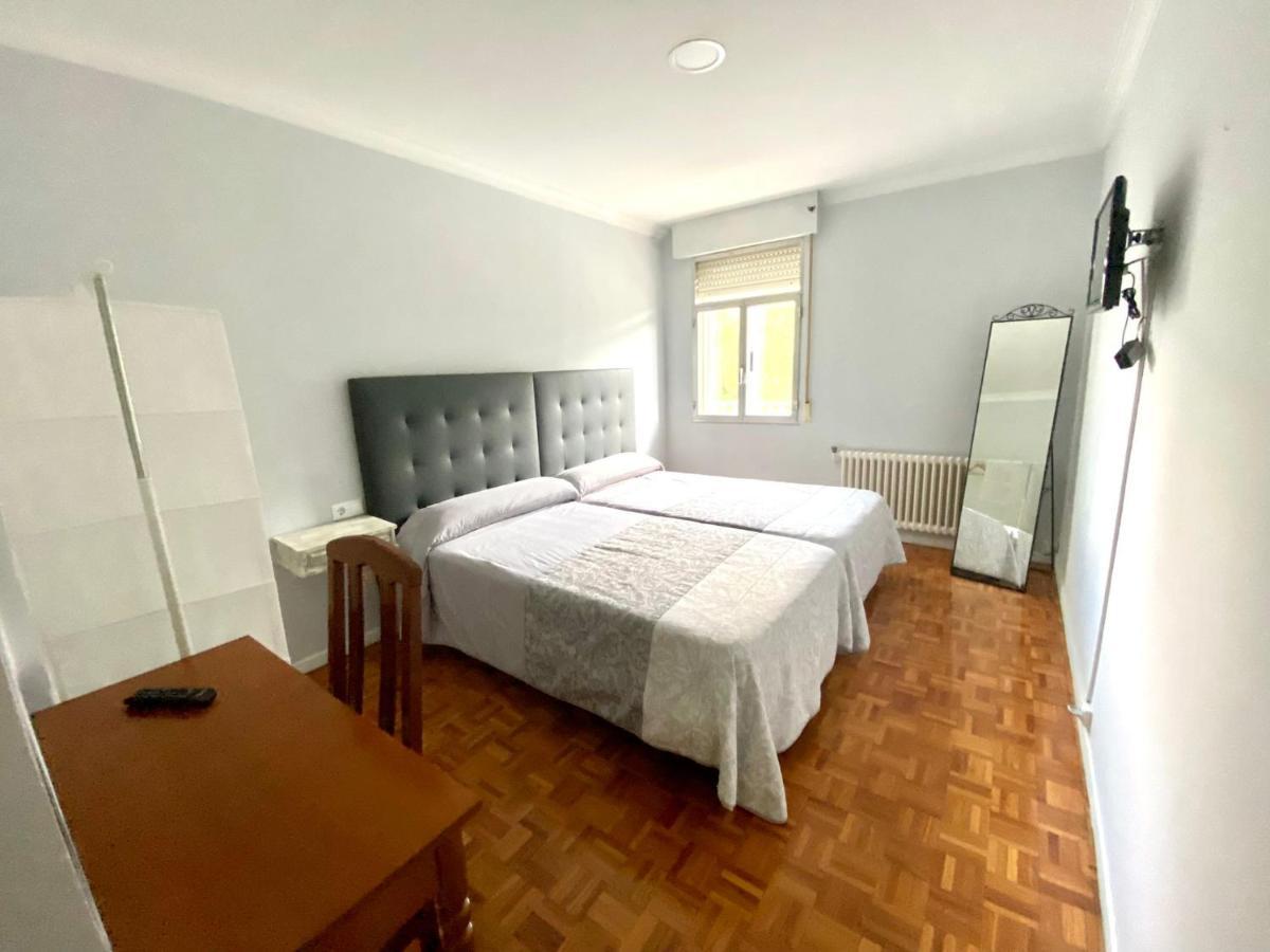 Garden Lodge Hostal Evencio Ribadavia Dış mekan fotoğraf