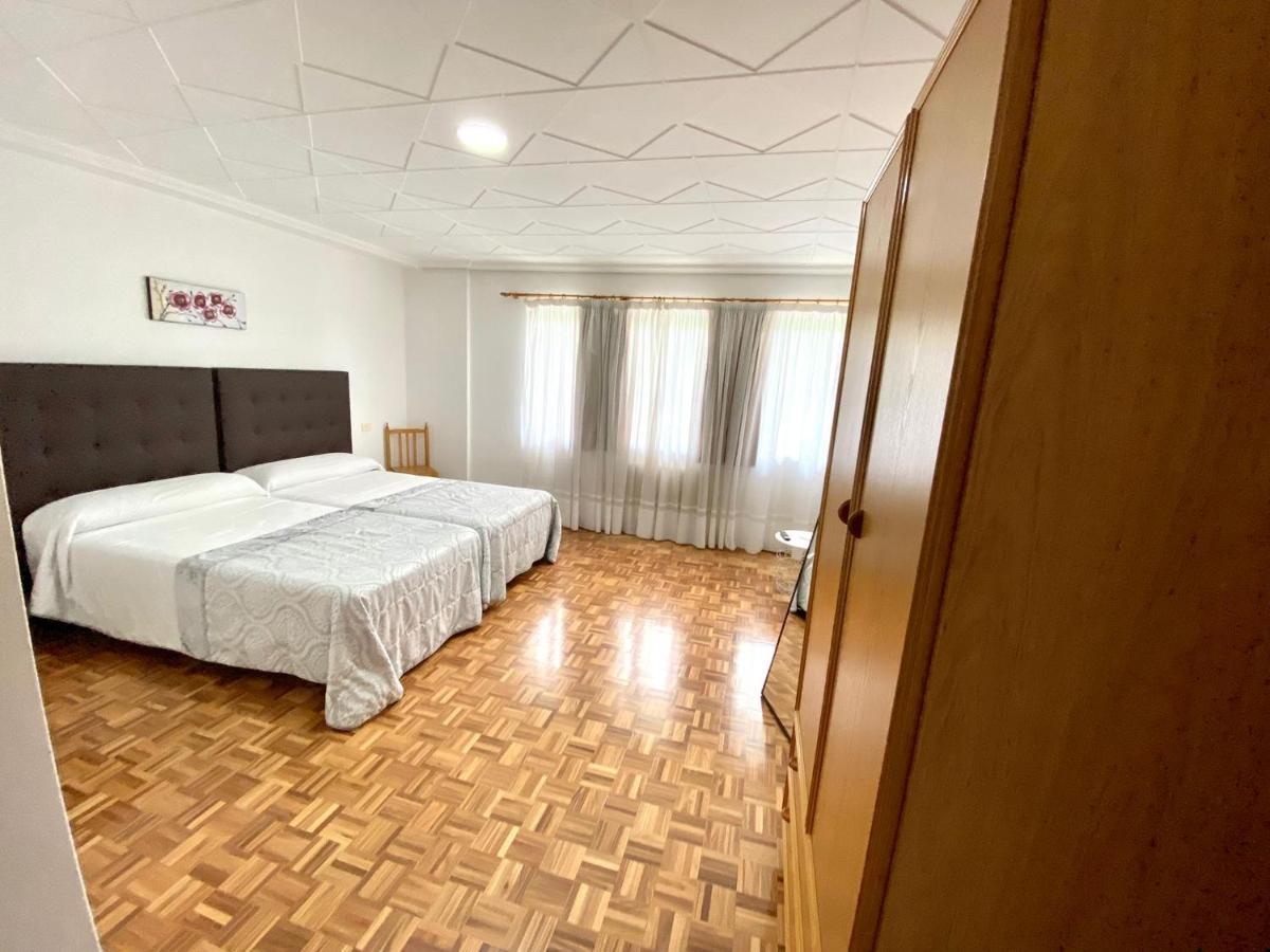 Garden Lodge Hostal Evencio Ribadavia Dış mekan fotoğraf