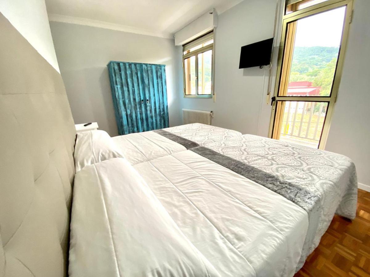Garden Lodge Hostal Evencio Ribadavia Dış mekan fotoğraf